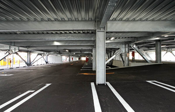 徳島大学（蔵本）立体駐車場